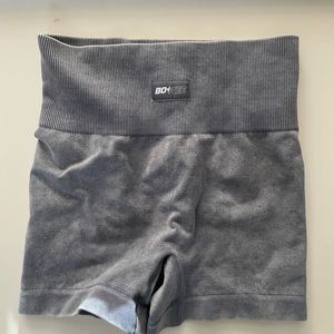 bo + tee biker shorts